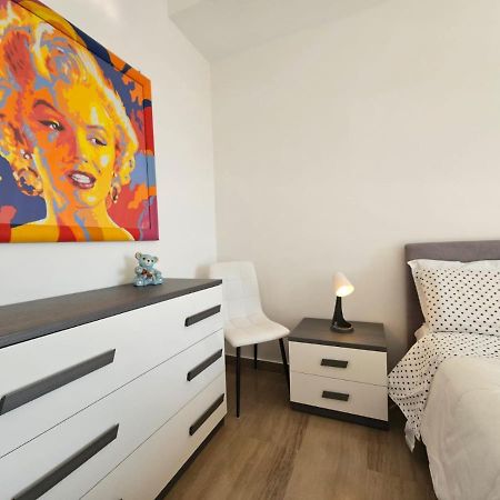 La Finestra Sul Porto Apartment Genoa Exterior photo